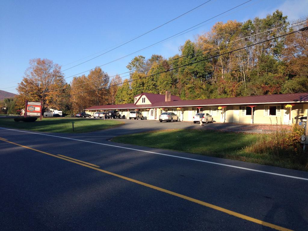 Sleep Woodstock Motel Exterior photo