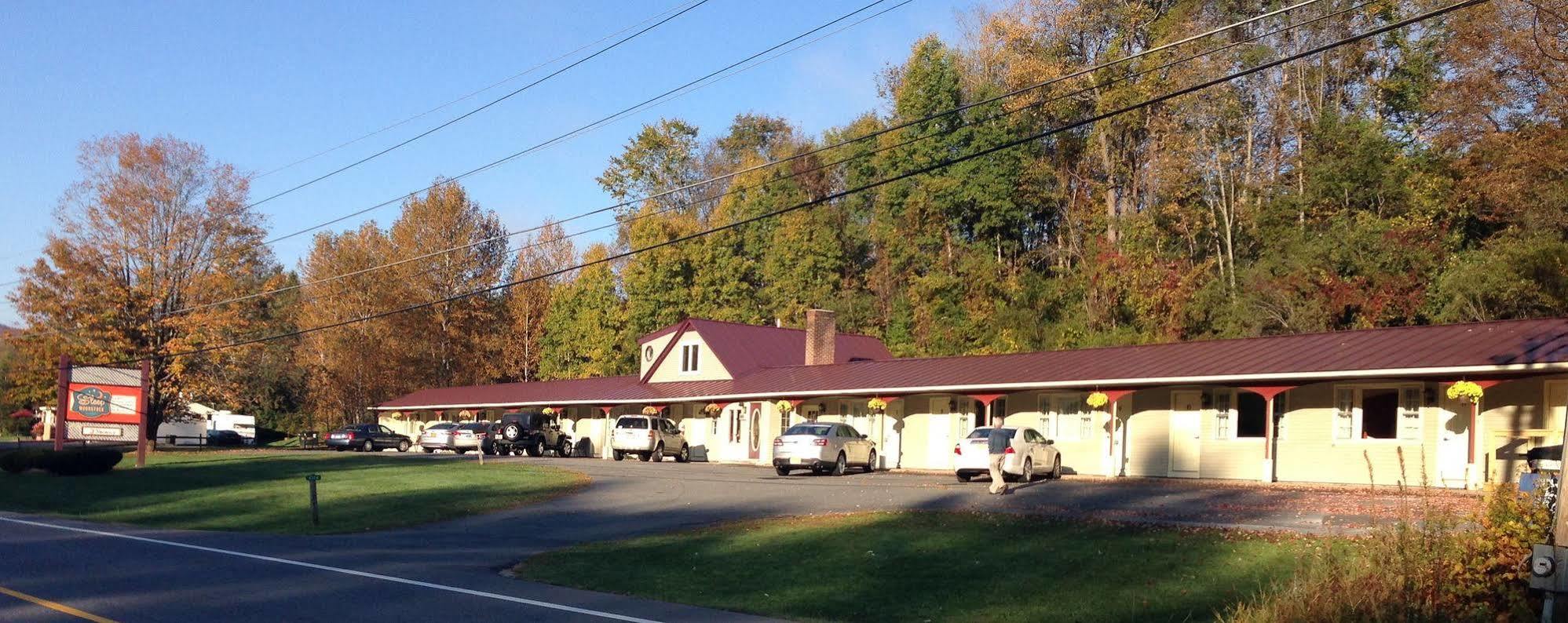 Sleep Woodstock Motel Exterior photo